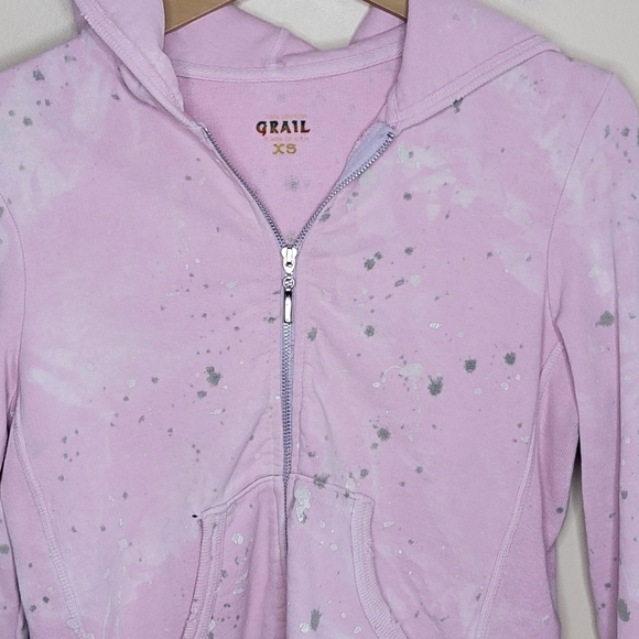 Y2K Grail | Distressed Splatter Zip Front Hoodie Sweatshirt with Skull on Back - Picture 2 of 11